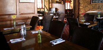 The Saracens Head 3*