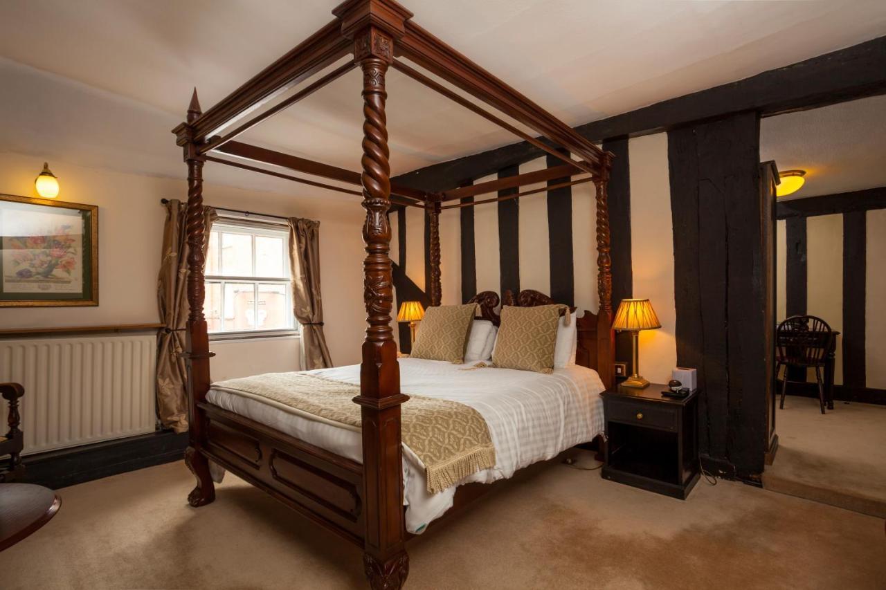 The Saracens Head Inn