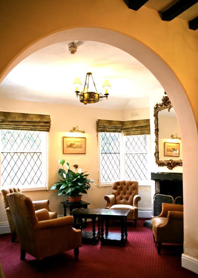 The Saracens Head Inn