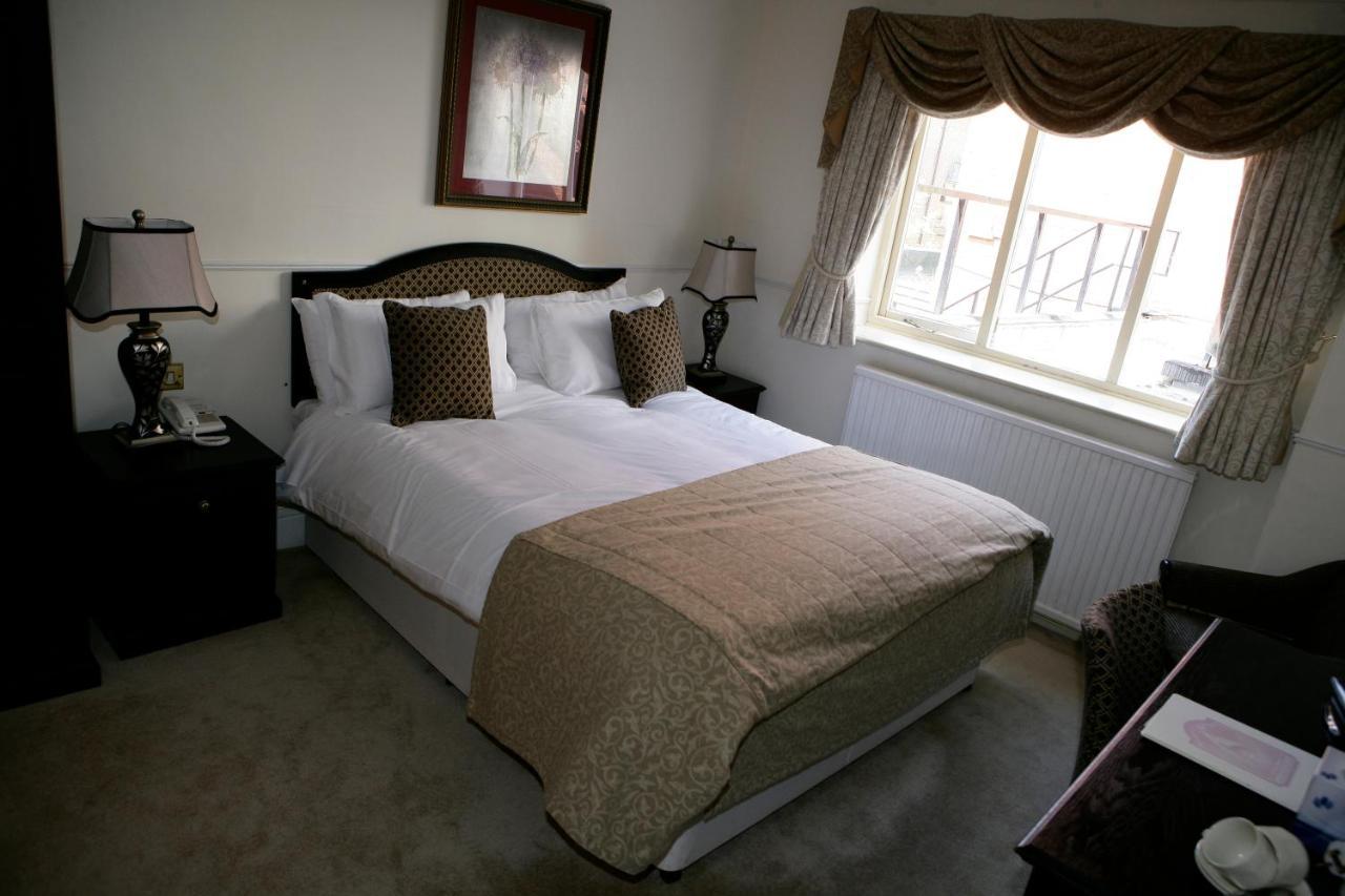 Inn The Saracens Head 3*